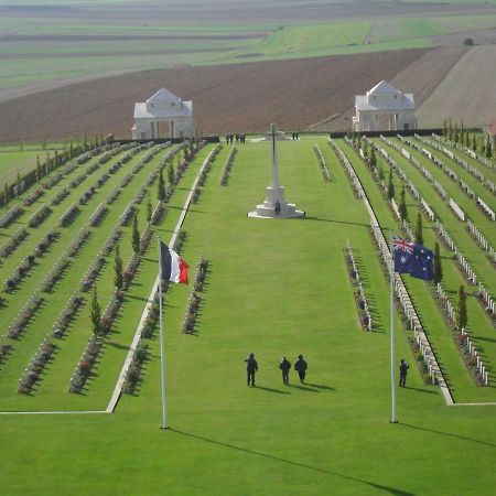 Appartamento Le Gite De Beatrice Et Laurent Villers-Bretonneux Esterno foto