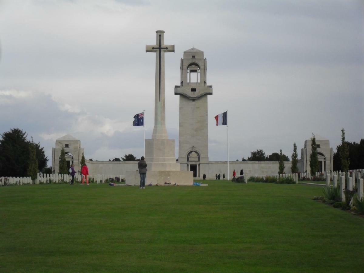 Appartamento Le Gite De Beatrice Et Laurent Villers-Bretonneux Esterno foto